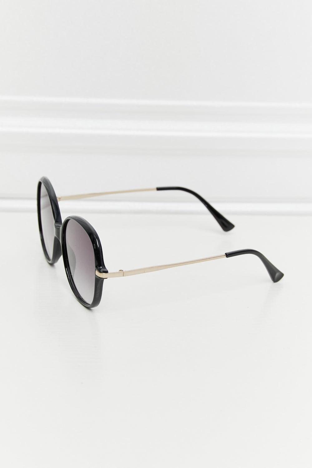 Metal-Plastic Hybrid Full Rim Sunglasses - 808Lush