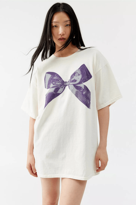 Butterfly T-shirt for women, simple style, round neck and short sleeves