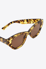 Tortoiseshell Polycarbonate Wayfarer Sunglasses - 808Lush