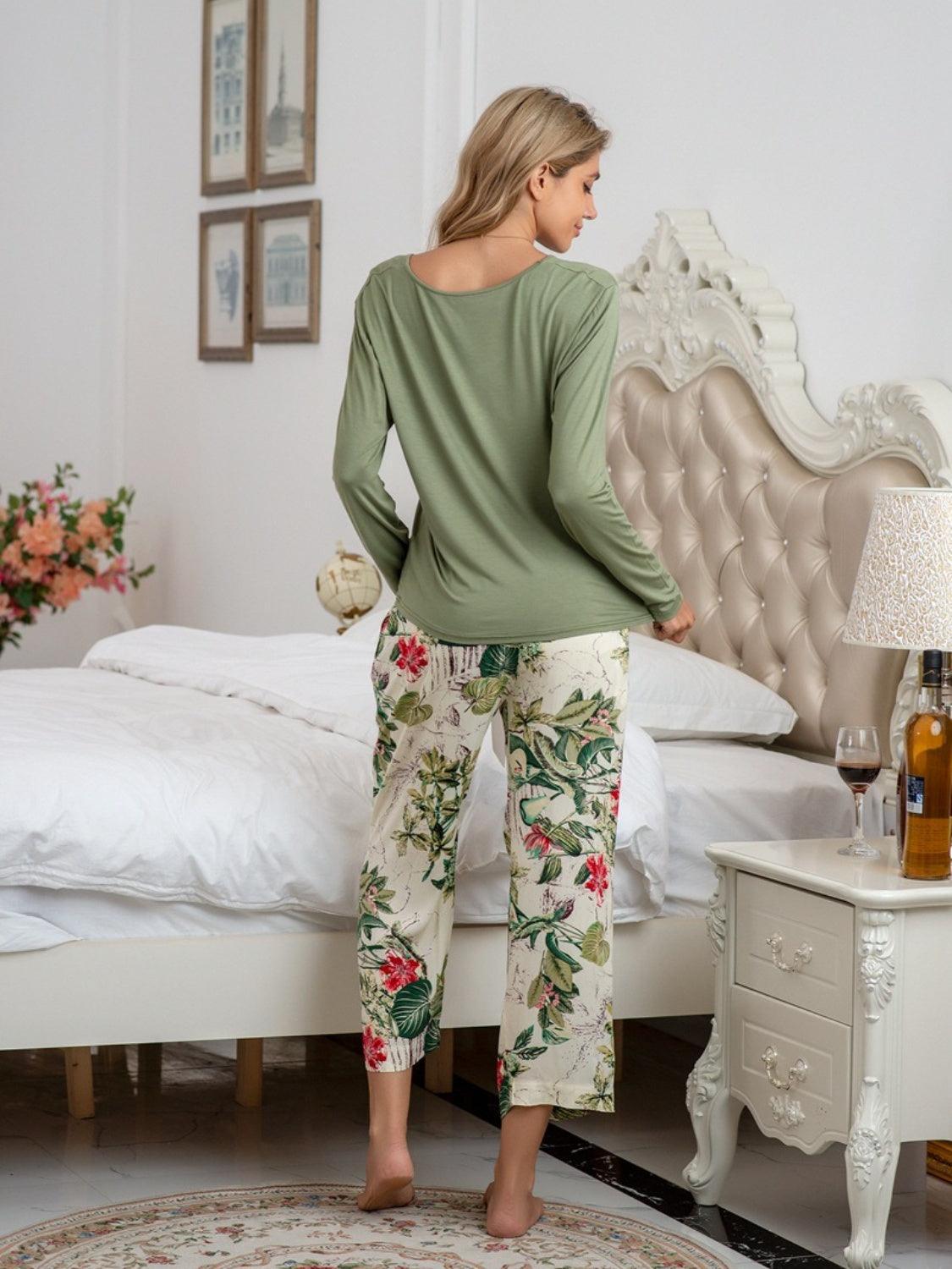 Round Neck Top and Printed Pants Lounge Set - 808Lush