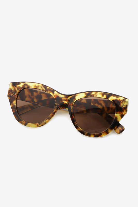 Tortoiseshell Polycarbonate Wayfarer Sunglasses - 808Lush