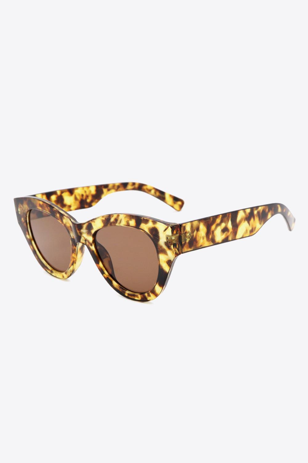 Tortoiseshell Polycarbonate Wayfarer Sunglasses - 808Lush