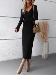 Elegant v neck long-sleeved sweater dress