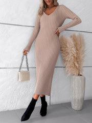 Elegant v neck long-sleeved sweater dress