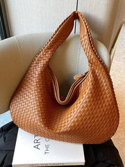 French high-end woven bag, versatile shoulder armpit bag, niche texture portable commuter bag - 808Lush