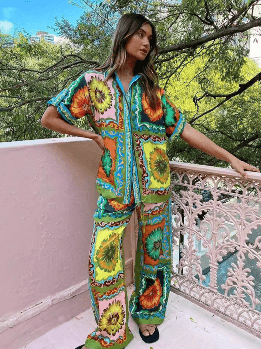 Fashionable personalized printed short-sleeved holiday casual loose two-piece set - 808Lush