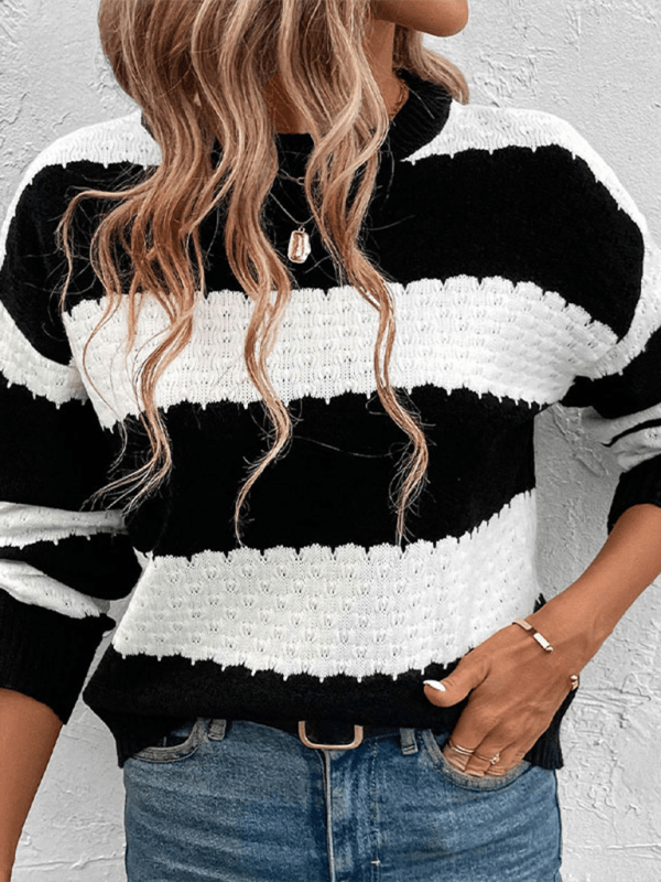 Black and white contrast striped knitted pullover